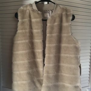 Faux fur vest - New with Tags!